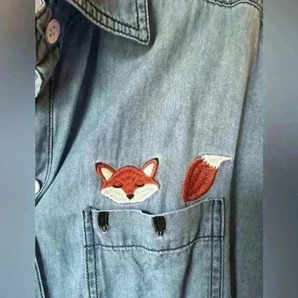 Torrid size 1 Fox Button Down Denim Classic Shirt Size XL - Picture 2 of 5